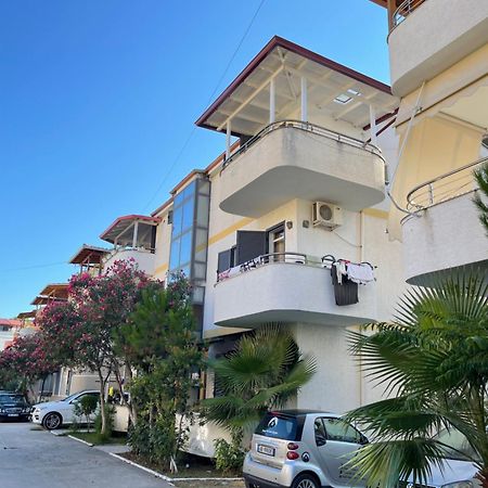 House For Rent Jurgen Villa โกเลม ภายนอก รูปภาพ