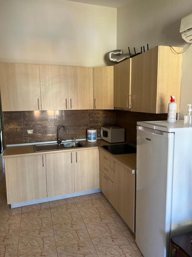 House For Rent Jurgen Villa โกเลม ภายนอก รูปภาพ