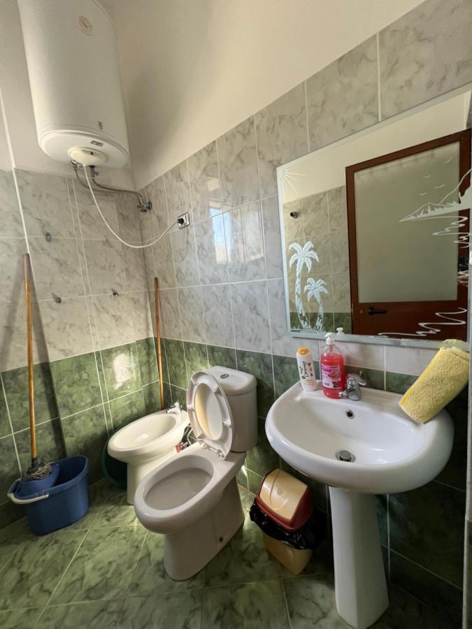 House For Rent Jurgen Villa โกเลม ภายนอก รูปภาพ