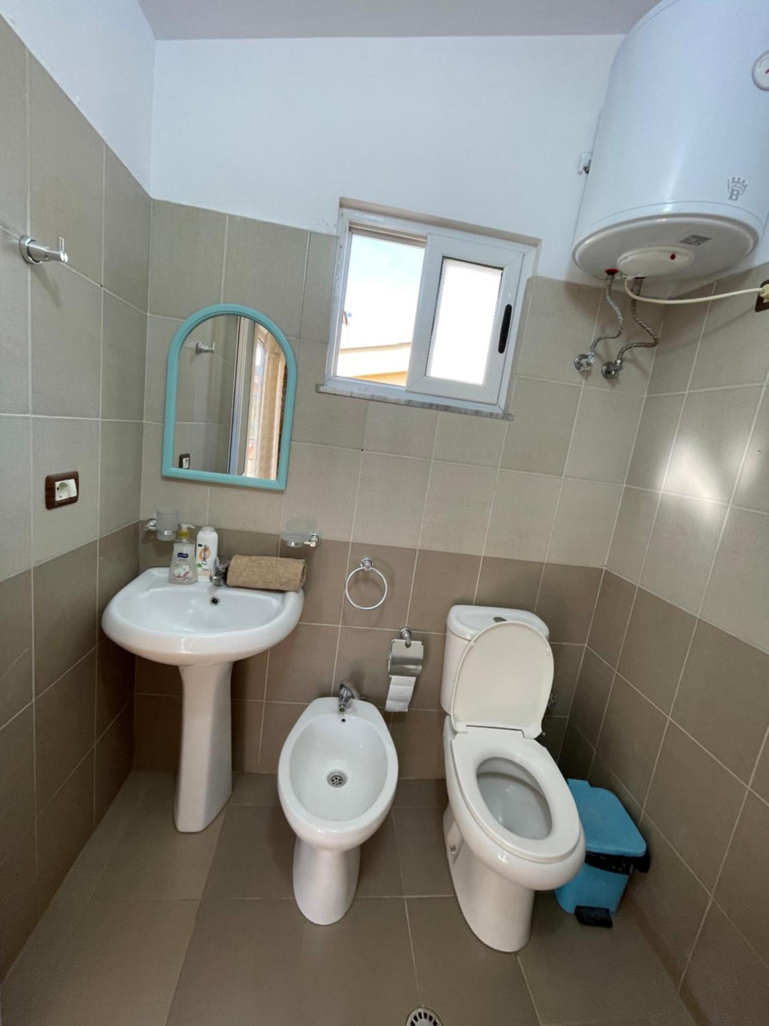 House For Rent Jurgen Villa โกเลม ภายนอก รูปภาพ