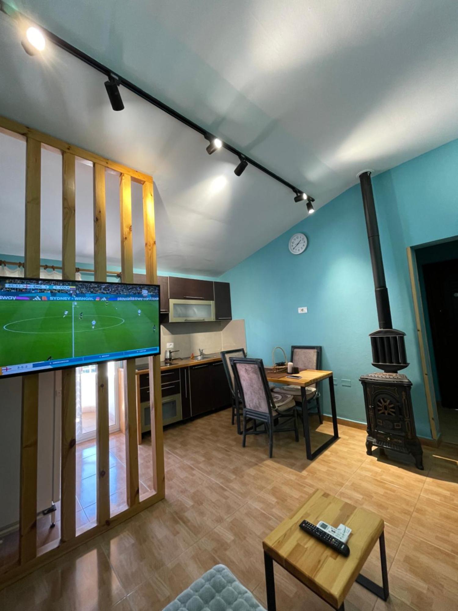 House For Rent Jurgen Villa โกเลม ภายนอก รูปภาพ