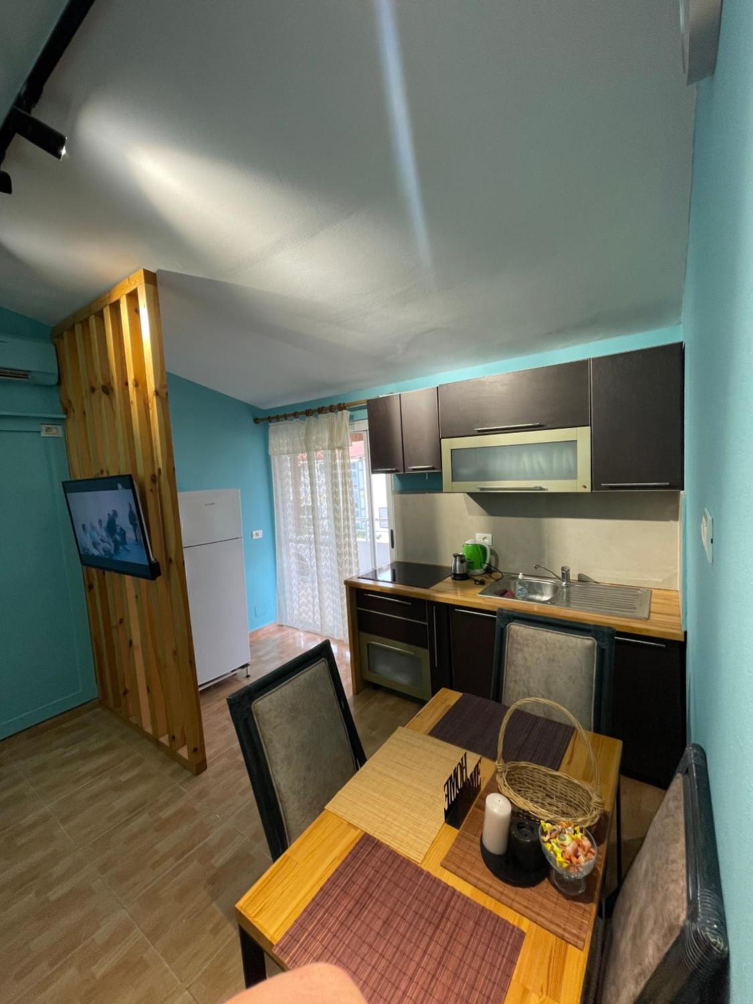 House For Rent Jurgen Villa โกเลม ภายนอก รูปภาพ
